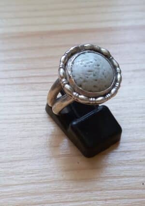 Witte koraalschuim ring
