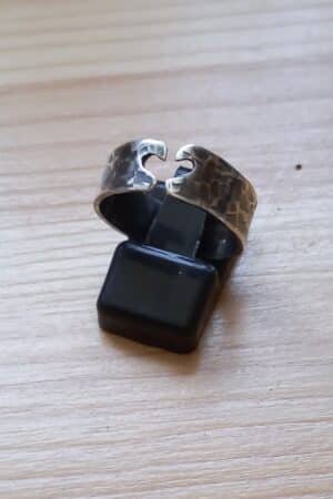 Zilveren gepatineerde ring